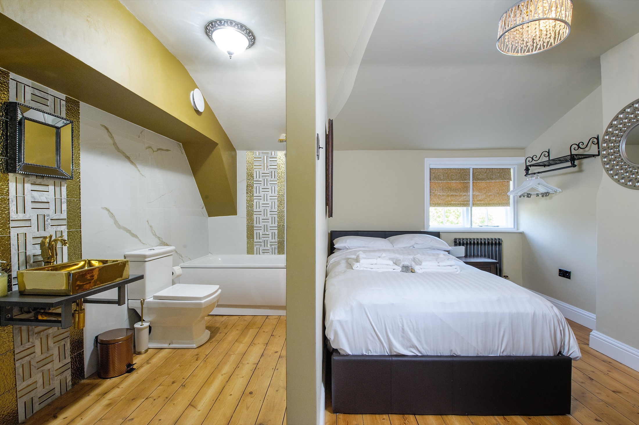 Queens Room Double at The Manor House, Saffron Walden